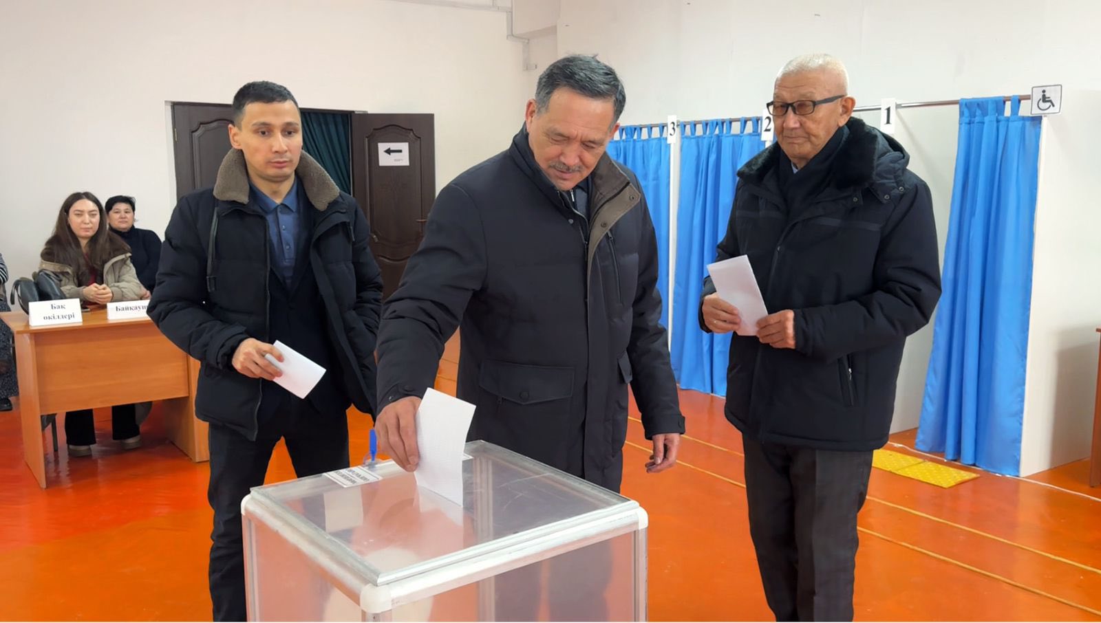 Аудан әкімі дауыс берді