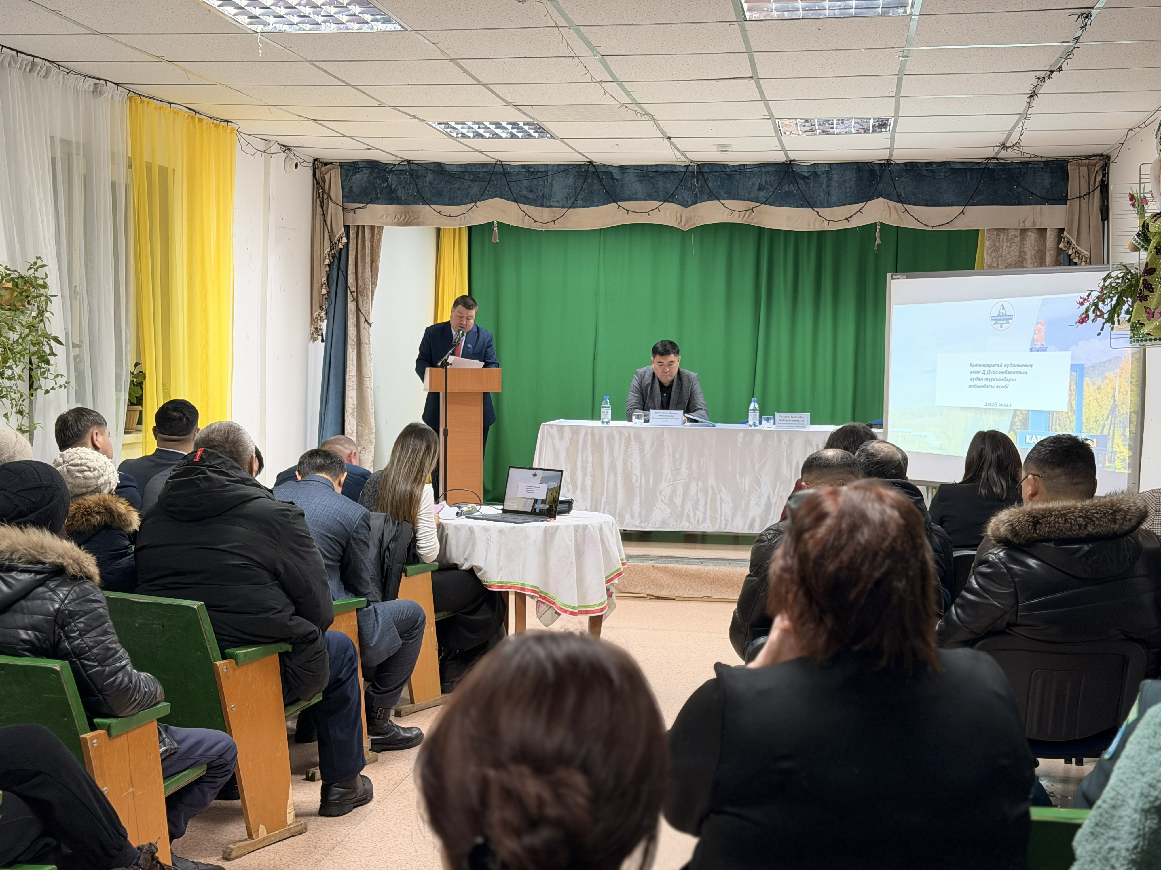 Катонқарағай аудандық мәслихаты төрағасының халықпен кездесуі өтті