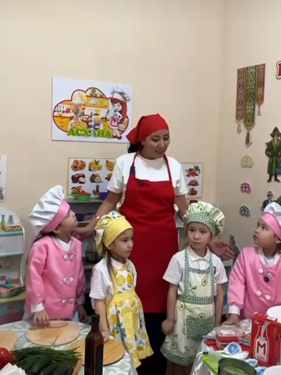 В детском саду №49 «Думан» успешно работает мастерская «Юные мастера»