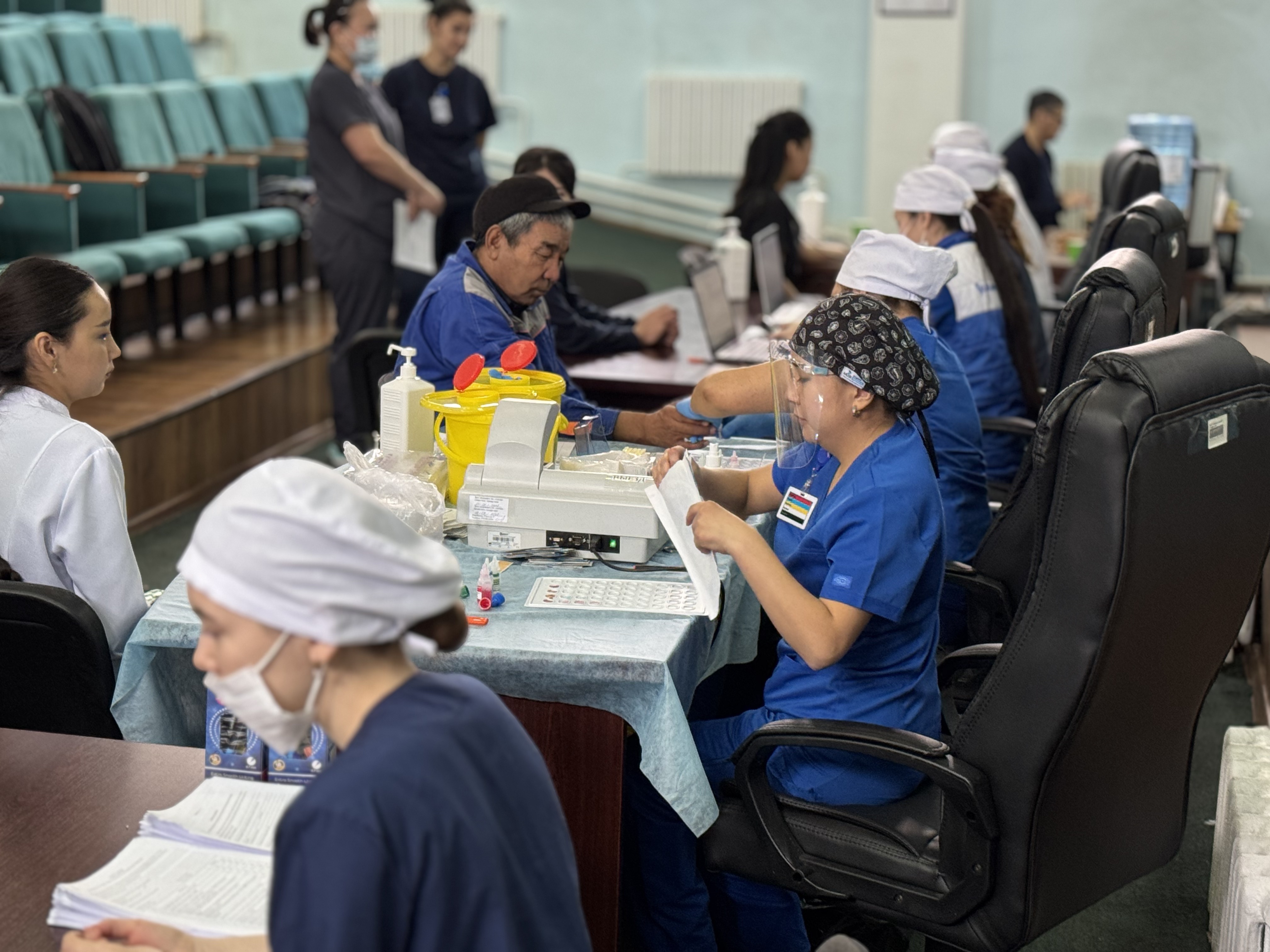 Бір күнде 60 донор: кардиоорталықта ауқымды қан тапсыру акциясы өтті