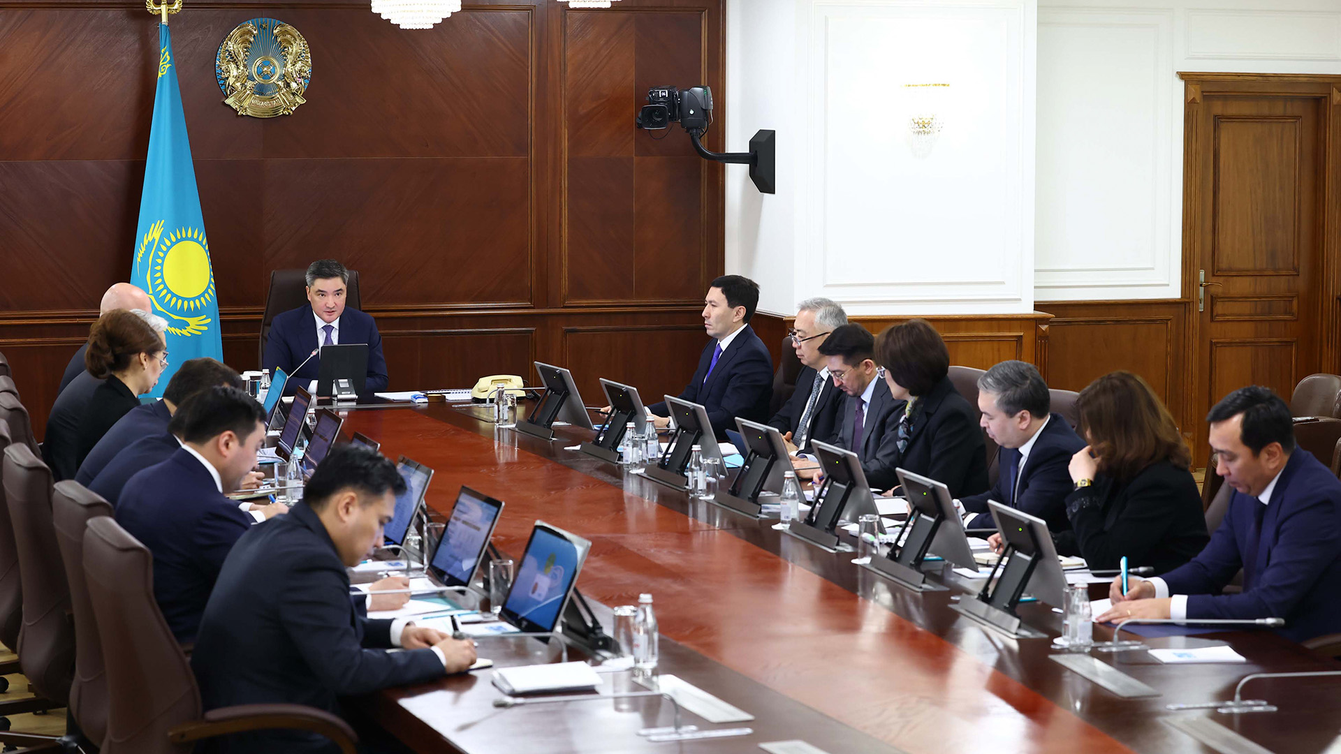 Асқарбек Ертаев әлеуметтік-еңбек саласын цифрландыру және еңбек нарығын трансформациялау туралы баяндады