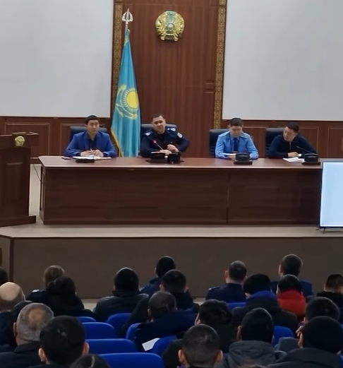 Ақтауда полиция есебінде тұрған тұлғалармен профилактикалық сұхбат жүргізілді
