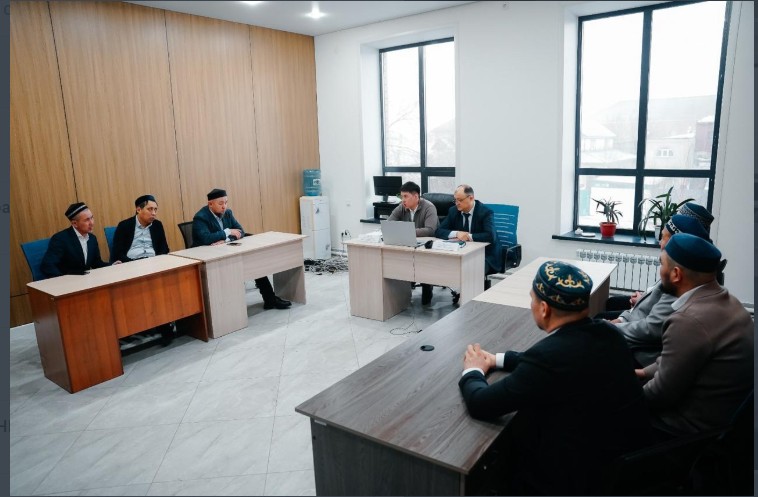 Діни бірлестіктер арасында ғибадат үйлерінің қауіпсіздігі мәселелері бойынша ақпараттық отырыс өткізілді.