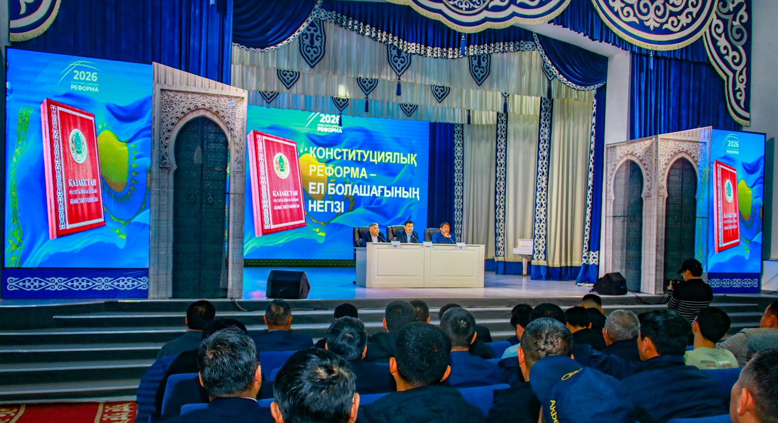 Облыс әкімінің орынбасары агро сала қызметкерлерімен кездесті