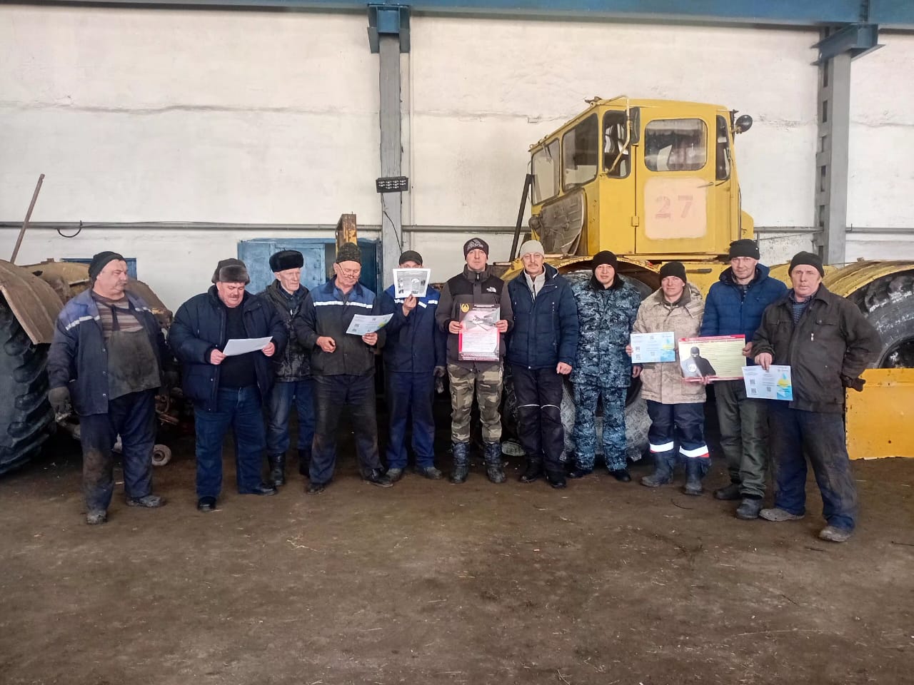 Участковый инспектор полиции Шохов Т.К. провел профилактическую работу с рабочим коллективом ТОО "Приреченское".