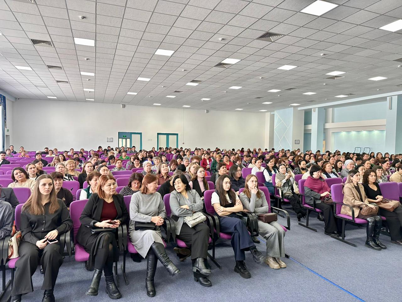 ЖАҢА ОҚУЛЫҚТАРДЫ ЕНГІЗУ БОЙЫНША СЕМИНАР