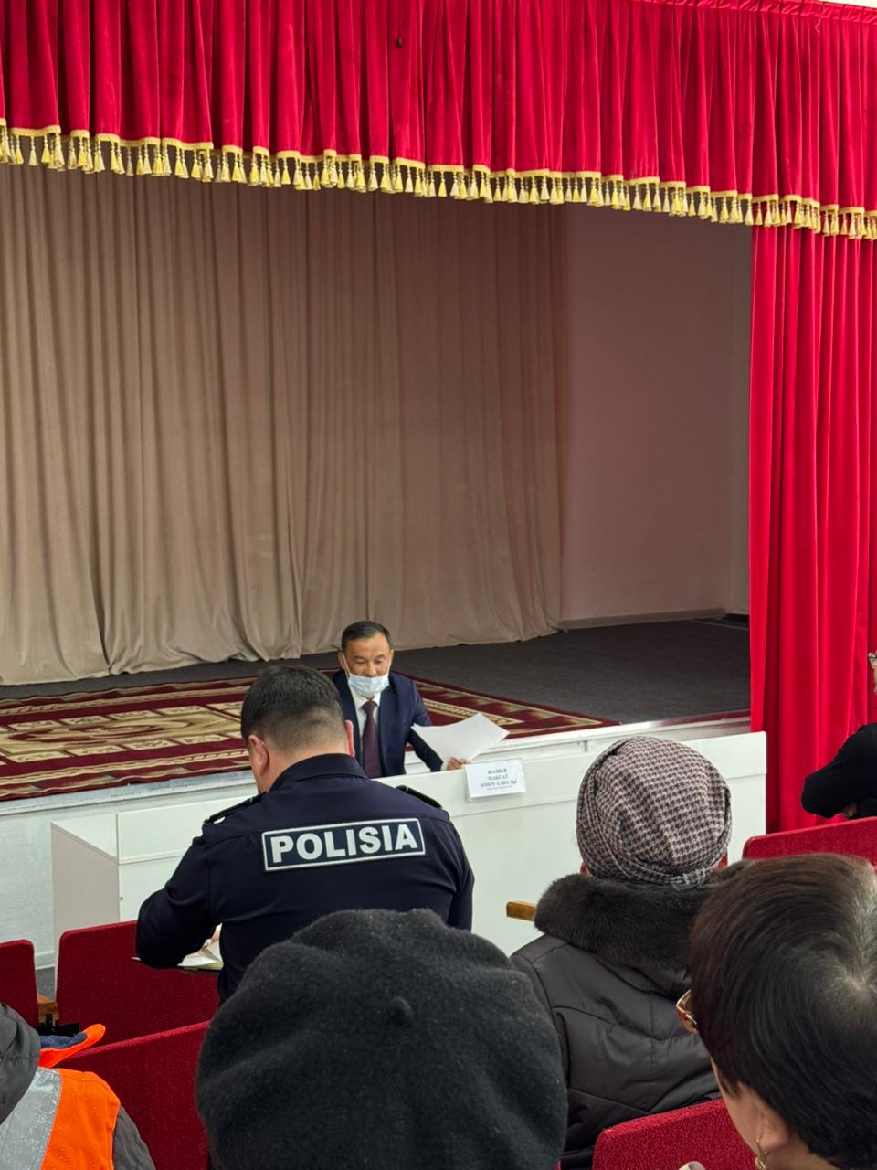 Сарыбұлақ ауылының тұрғындарымен кездесу