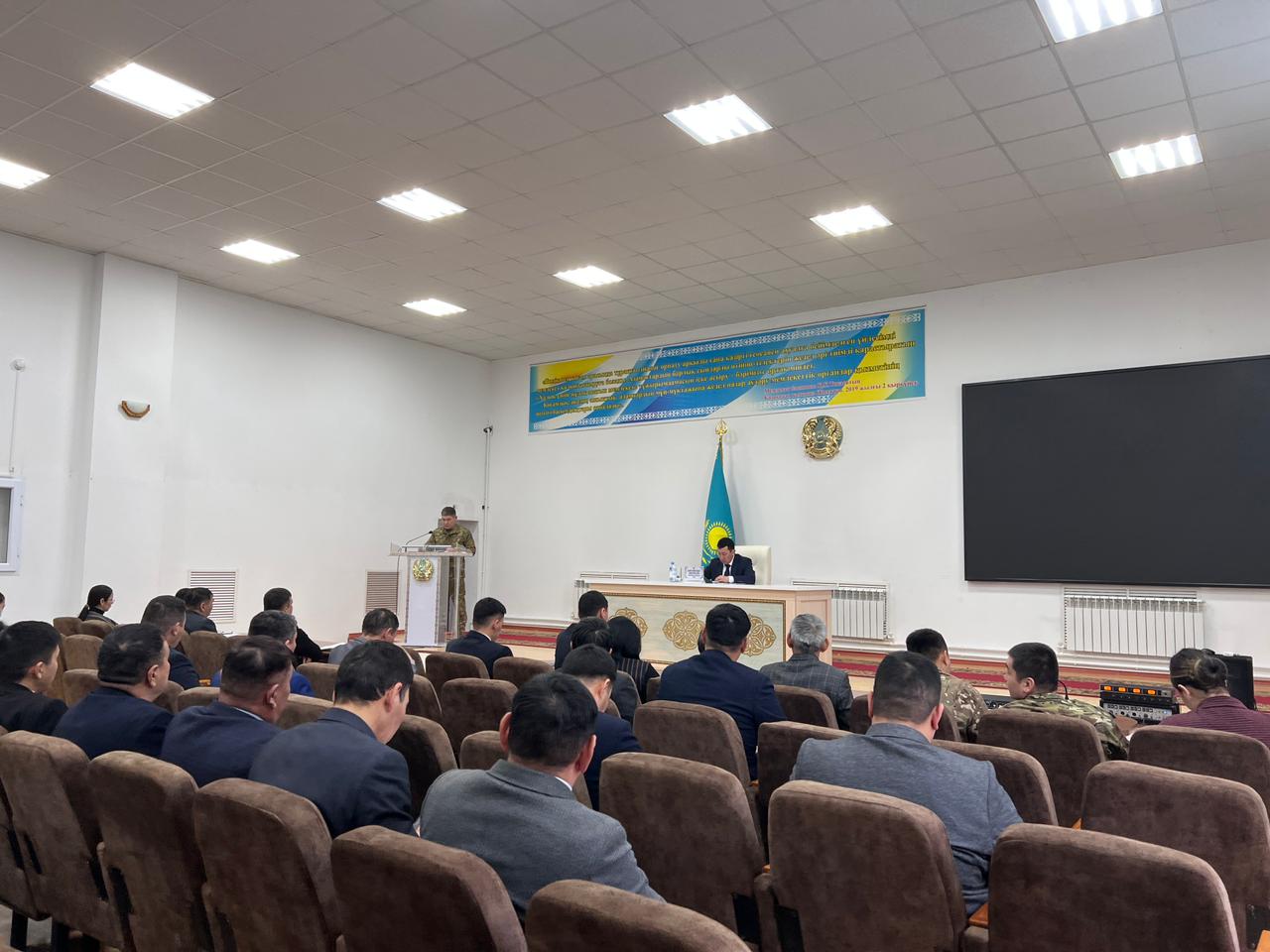 Құрманғазы ауданында 2026 жылғы су тасқынының алдын алу мәселелері талқыланды