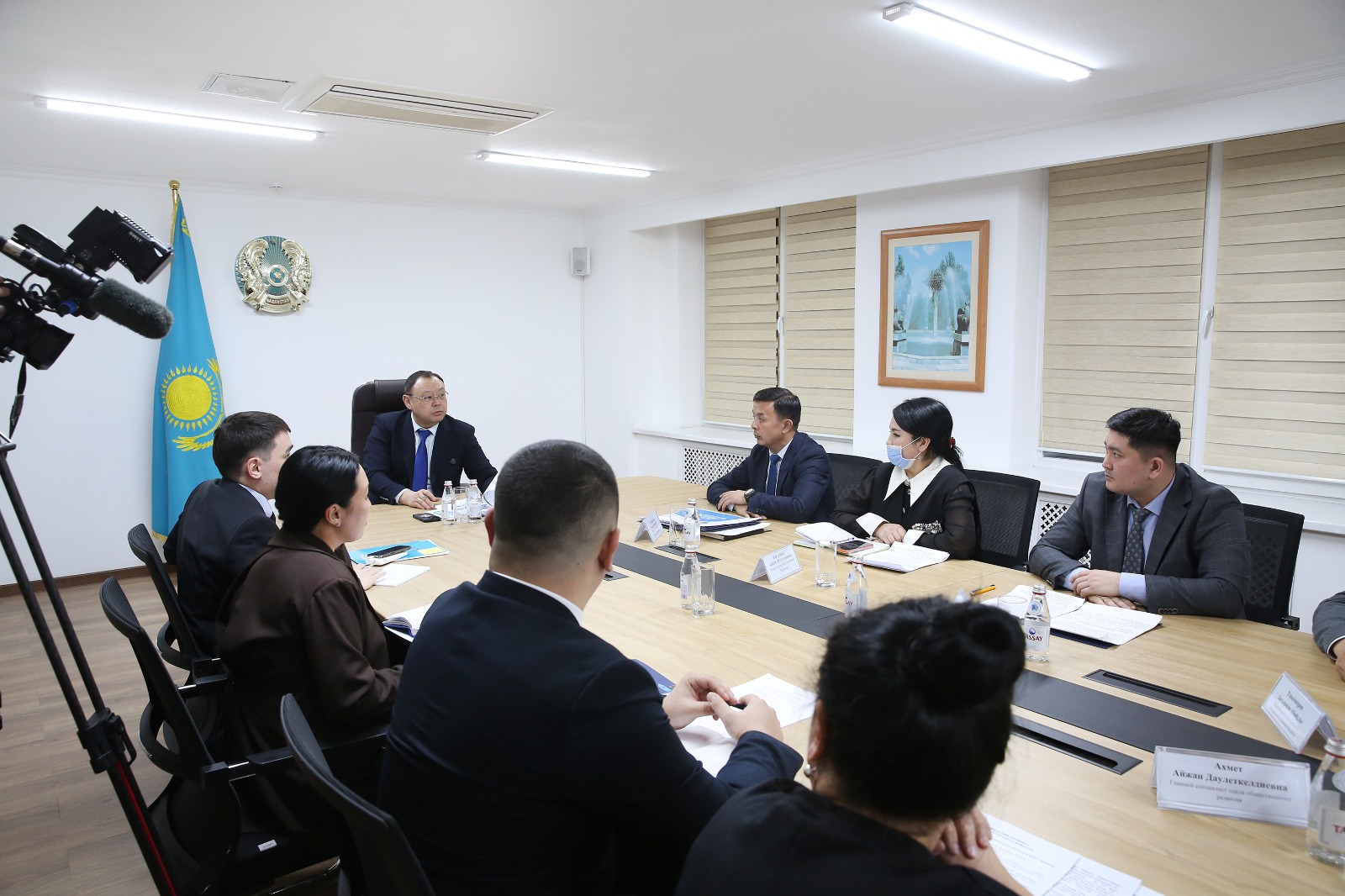 Медеу ауданы әкімінің аппаратында Алматы қаласы әкімінің орынбасары Абзал Нүкенұлы Нүкеновтың қатысуымен жұмыс кездесуі өтті