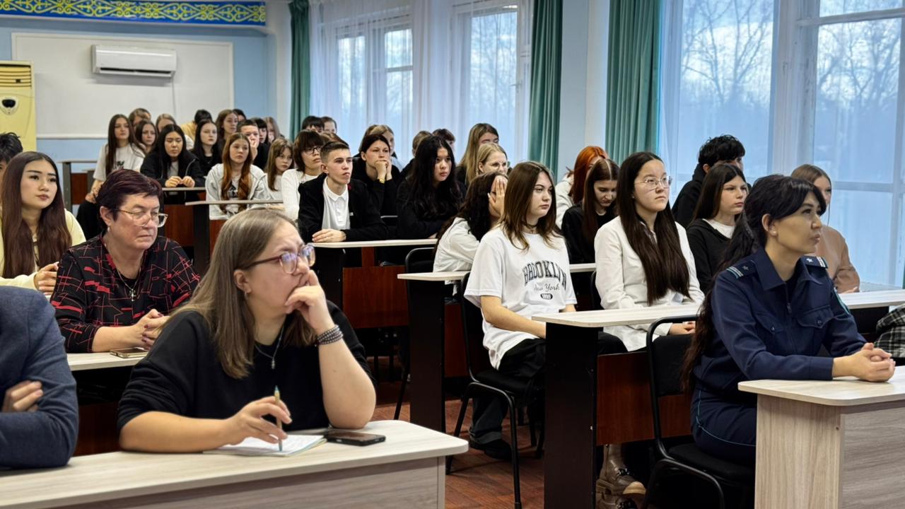 ШҚО-да студенттер мен сотталғандар арасында телемост өтті