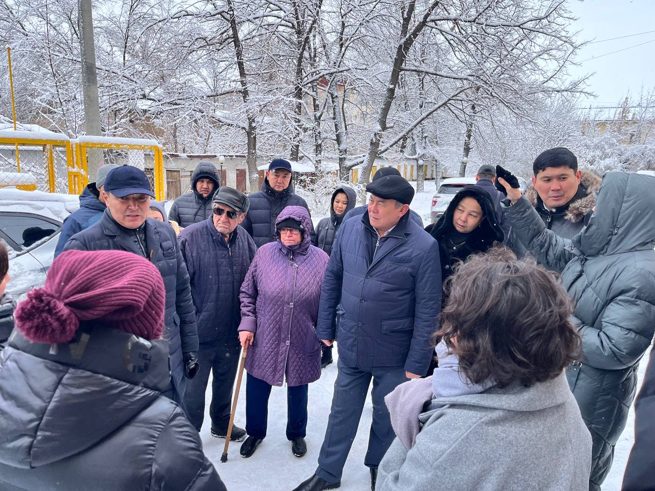 Қабанбай батыр көшесі №50 және №52 үйлердің тұрғындарымен кездесу