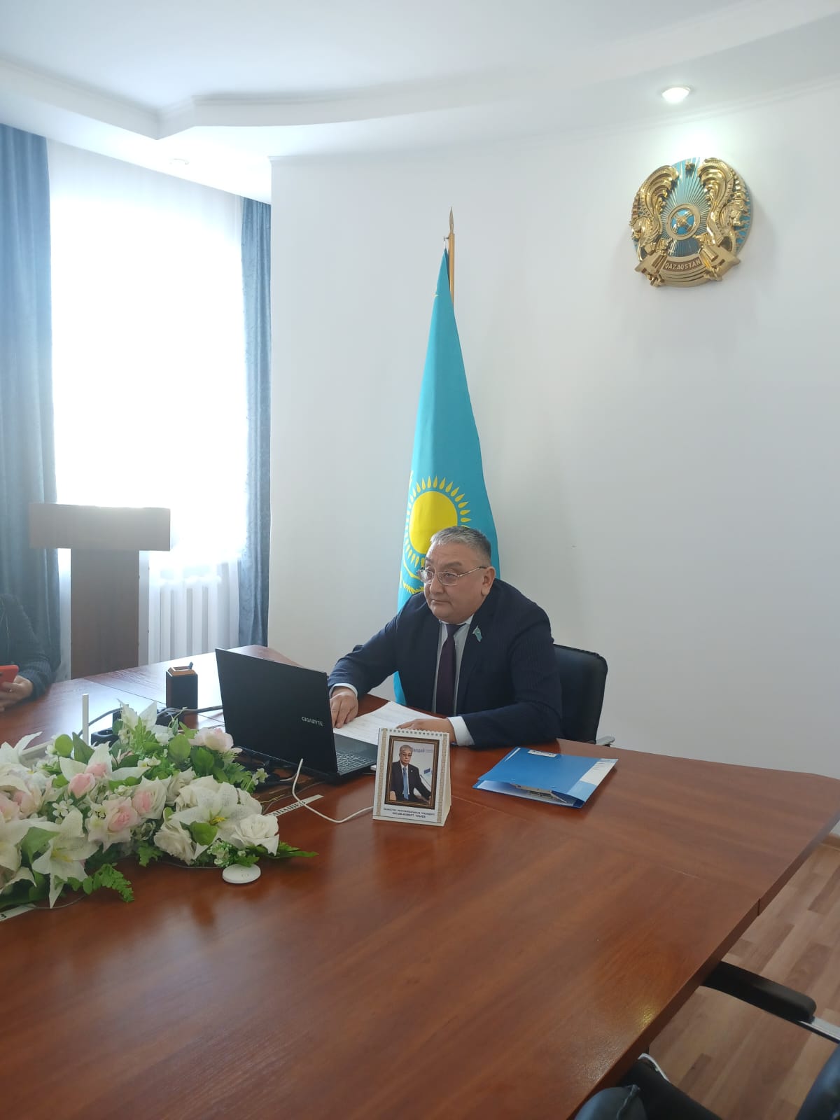 Ақтоғай аудандық мәслихатының кезектен тыс 45 сессиясы (zoom желісі арқылы) 2026 жылдың 12 ақпан күні сағат 12:00-де (Ә.Бөкейхан көшесі, 4, үлкен залда) өтті.