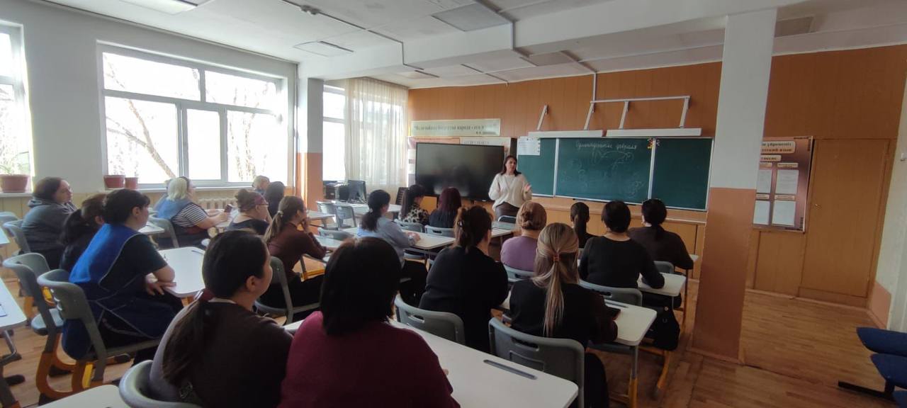 № 9 орта мектебінде педагогтар арасында дәріс өткізілді.