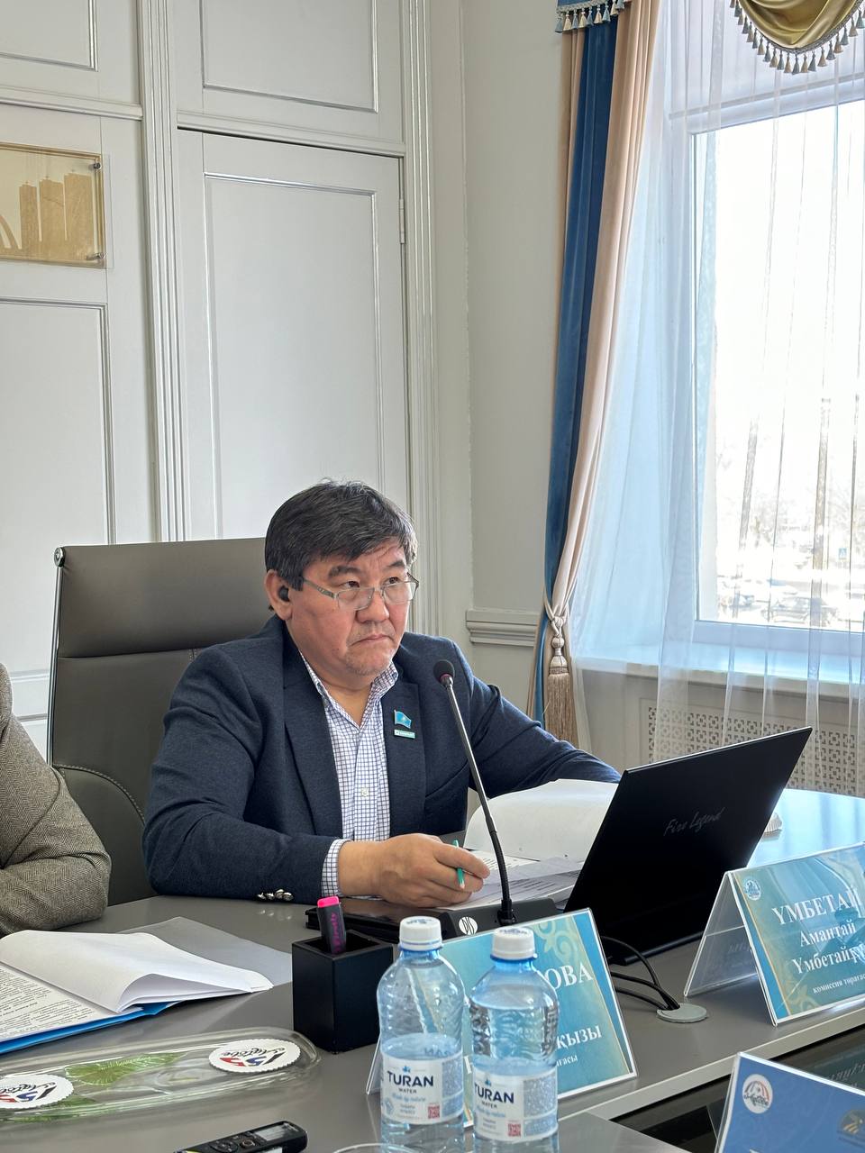 Состоялось заседание постоянной комиссии по аграрным вопросам, экологии и земельным отношениям