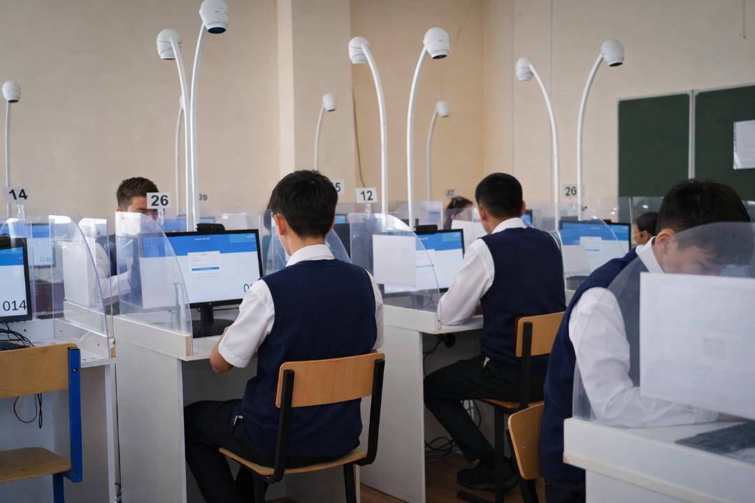 184 ТЫСЯЧ ЧЕЛОВЕК СДАЛИ ЯНВАРСКОЕ ЕНТ