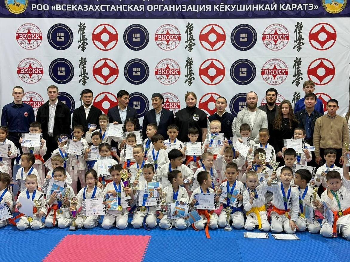 Павлодарда "Қазақстан – есірткісіз ел!" ұранымен киокушинкай каратэден чемпионат өтті