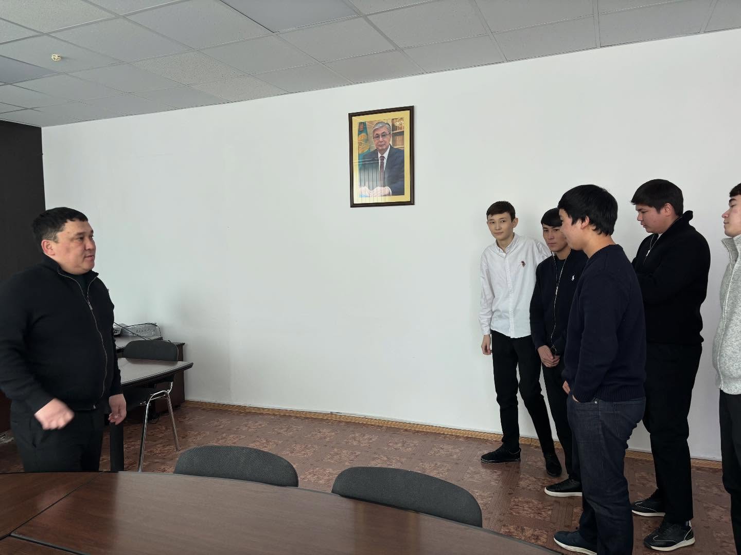 МЕМЛЕКЕТТІК ҚЫЗМЕТ - ЖАСТАР ТАҢДАУЫ