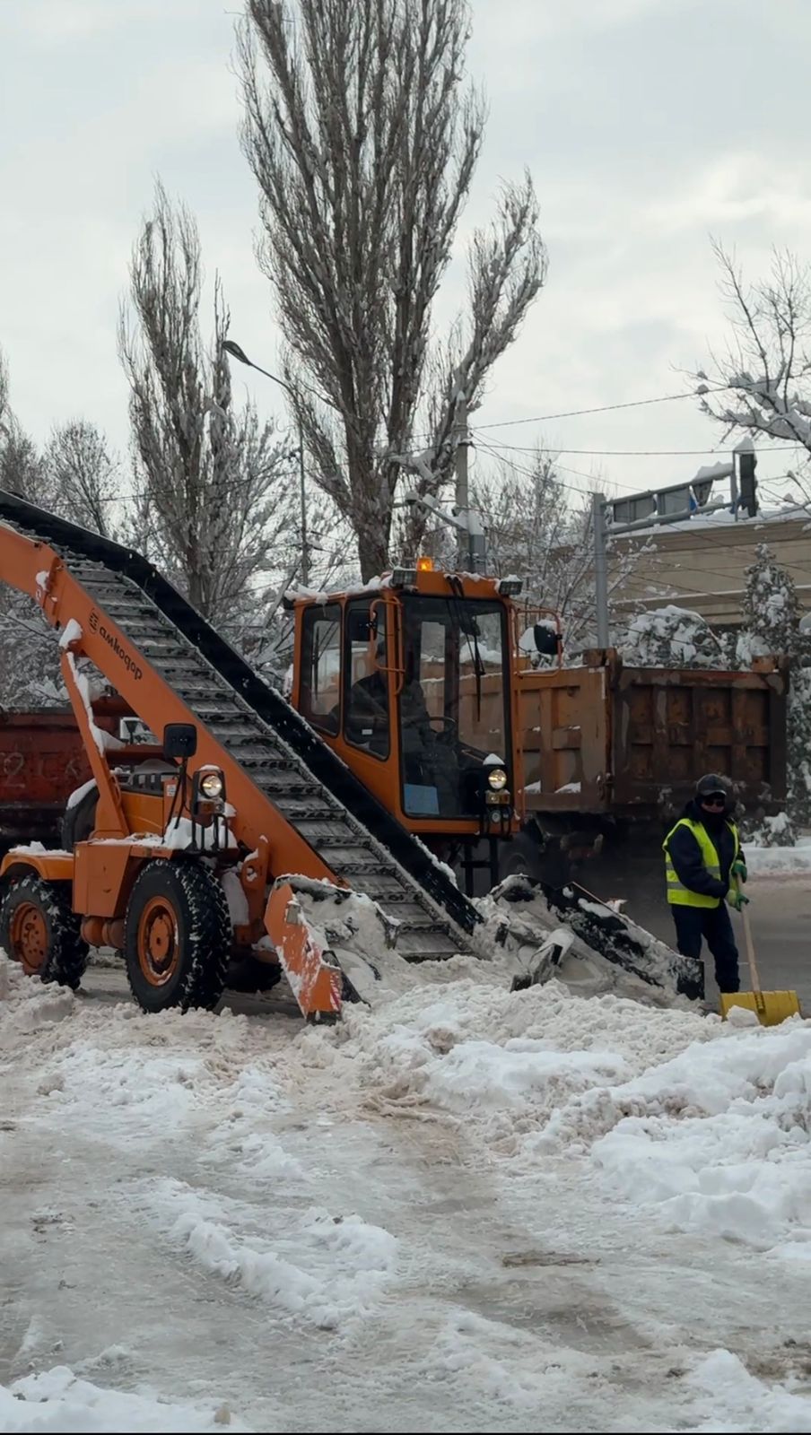 Қала аумағынан бүгінгі күнде 2500 м3-ге жуық қар шығарылды