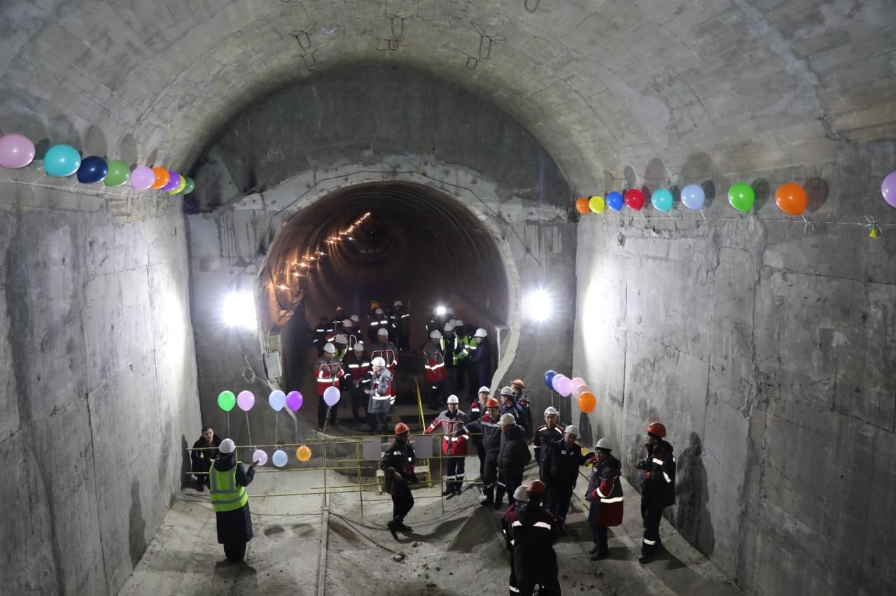 В Алматы завершена пробивка тоннелей до новой станции метро