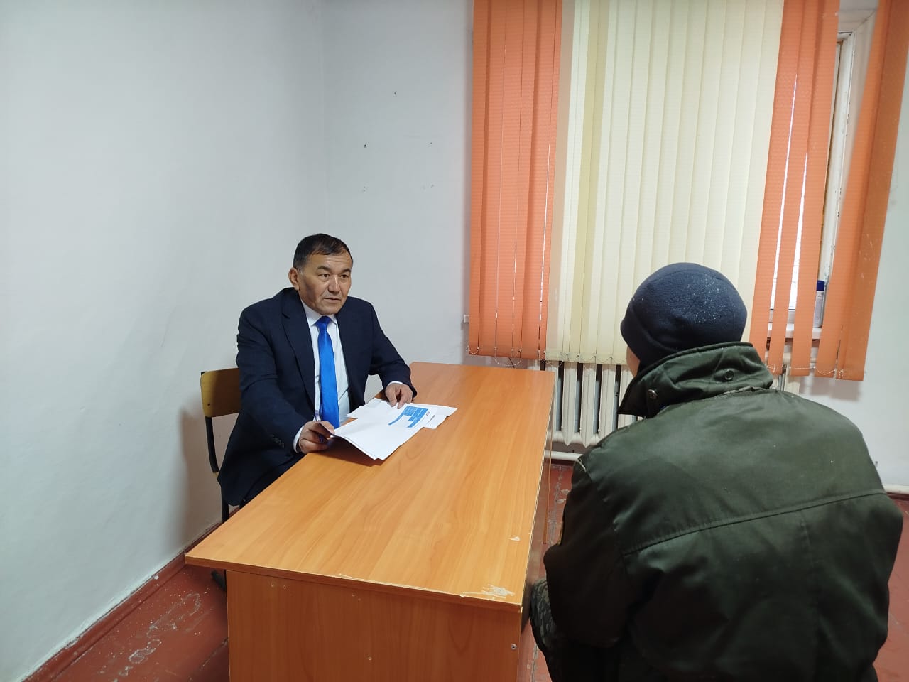 Жолбарыс батыр ауылдық округі әкімі Қарашеңгел тұрғындарымен жеке қабылдау өткізді