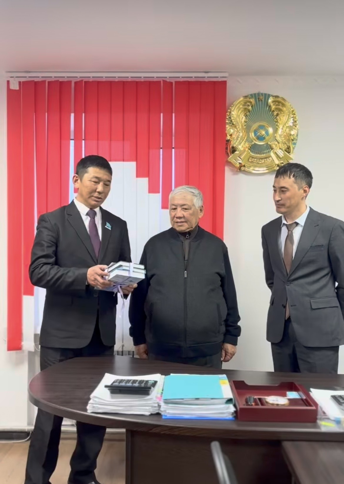 Челлендж «Книга в подарок от учреждения к учреждению»!