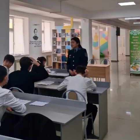 Маңғыстау ауданы полиция бөлімі тергеу бөлімінің қызметкерлері оқушылармен ақпараттық-ағартушылық сабақ өткізді