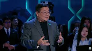 Айдос Сарым: Қазақстан жаңа дәуірге аяқ басты