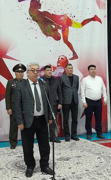 ШАРДАРАДА ВОЛЕЙБОЛДАН МЕКТЕП ОҚУШЫЛАРЫ АРАСЫНДАҒЫ АШЫҚ ТУРНИР САЛТАНАТТЫ ТҮРДЕ АШЫЛДЫ