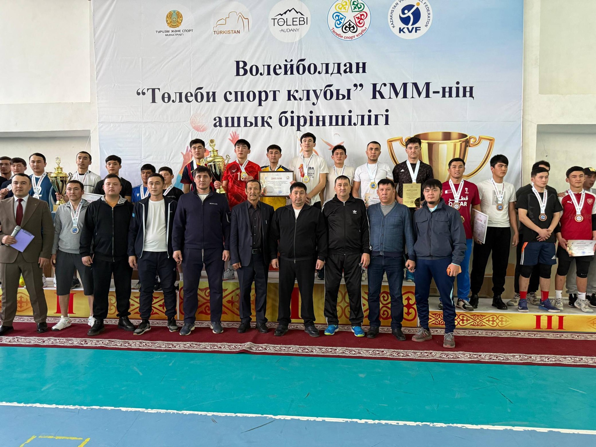 Төлеби төріндегі волейбол мерекесі – ересектер арасындағы Төлеби спорт клубының кубогі үшін дүбірлі дода!