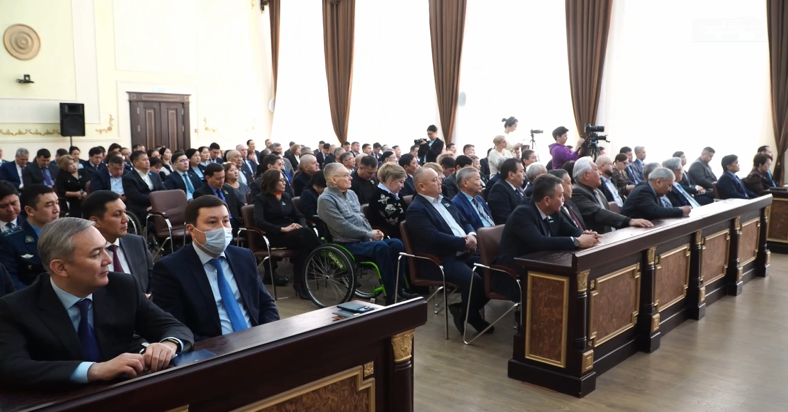 Жарқайың аудандық мәслихатының төрағасы А.Альжанов 2025 жылдың қорытындысы бойынша облыстық мәслихат депутаттары алдында өткен облыс әкімі Марат Ахметжановтің есептік кездесуіне қатысты.