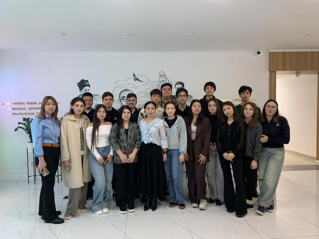 Жамбыл облысы Әділет департаментінің бас маманы А.Орал Ш.Мұртаза атындағы Халықаралық Тараз университетінде дәріс оқыды.