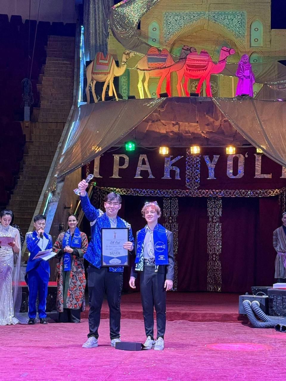 Ташкент төріндегі жарқын жеңіс: Алматы циркі «Жібек жолында» қос жүлдеге қол жеткізді