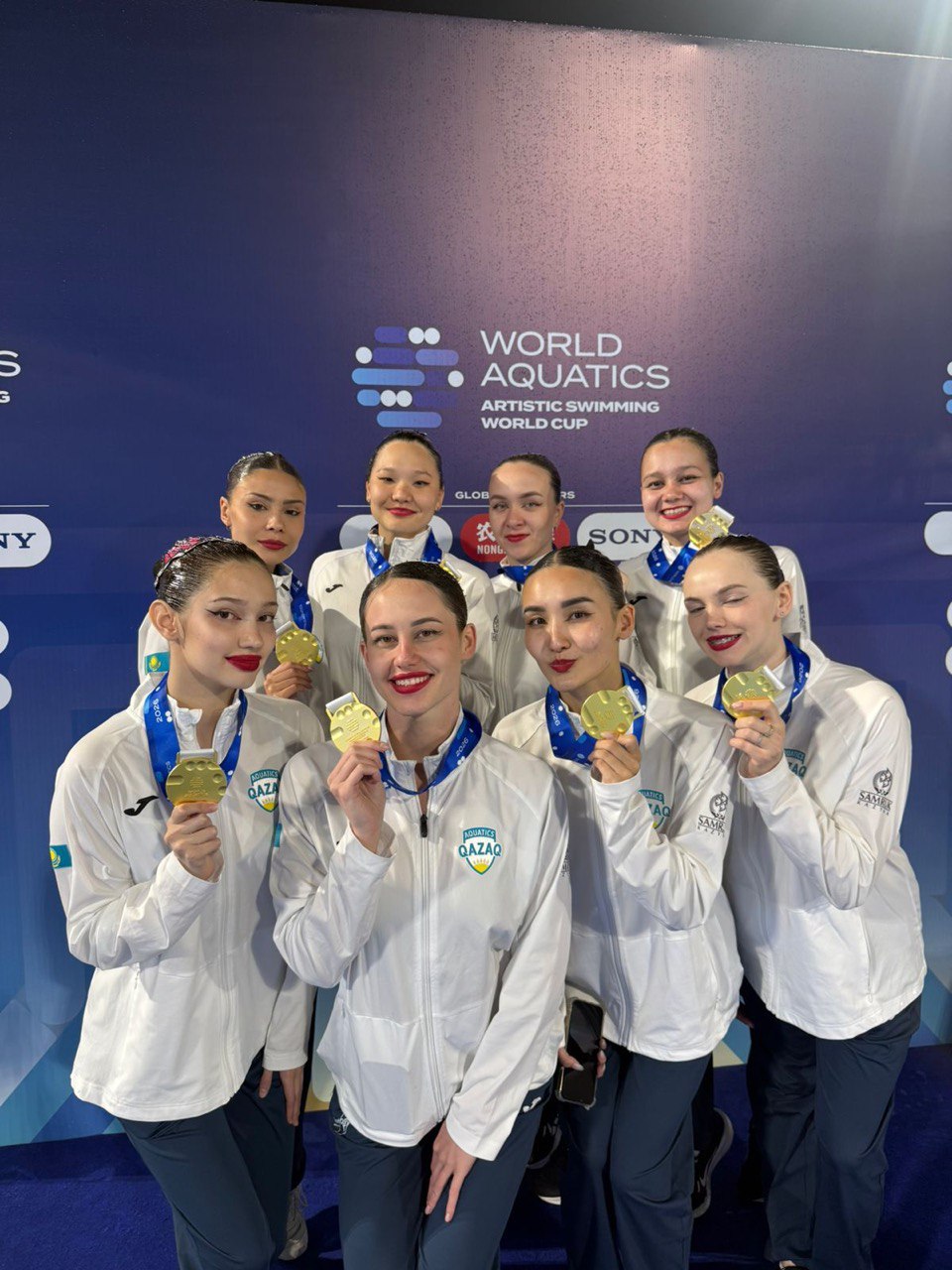 Столичные спортсмены завоевали несколько медалей на этапе Кубка мира по артистическому плаванию