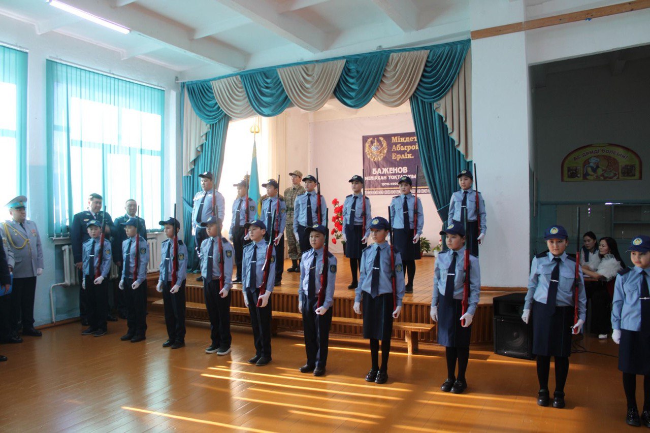 Катон-Қарағай ауданында батыр полицей есімімен жаңа полиция сыныбы ашылды