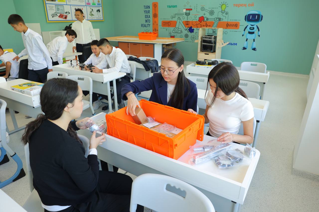 Қазақстандық мектептерде бейіндік сыныптар ашылуда