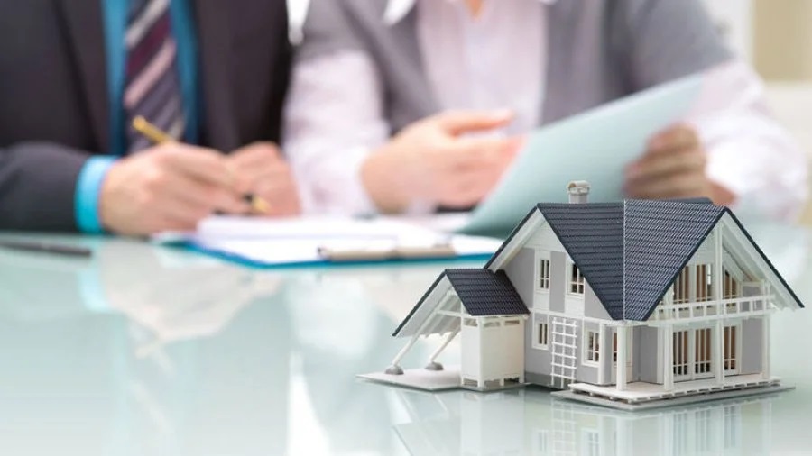 Коммуналдық мүлікті жекешелендіру мәселелері бойынша  көпшiлiктiк тыңдау өткізу туралы хабарлама