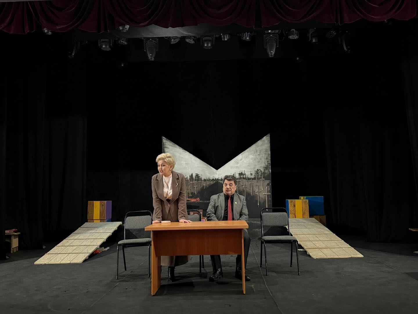 Аманбай Сейтқасымов Орыс драма театры ұжымымен кездесті