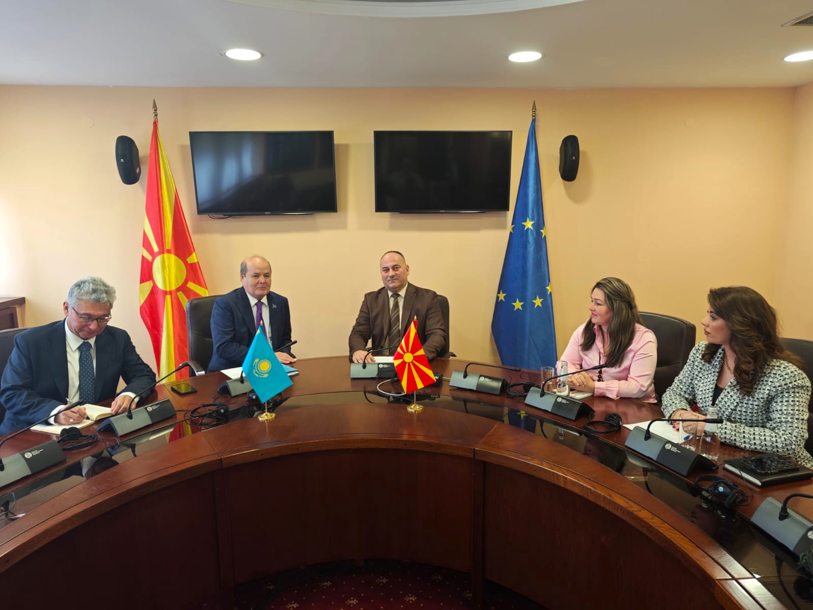 Қазақстанның жаңа Конституциясының жобасы Солтүстік Македония Парламентінде таныстырылды