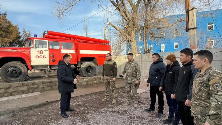 Аудан әкімінің орынбасары өрт сөндіру бөлімінің ұжымымен кездесті