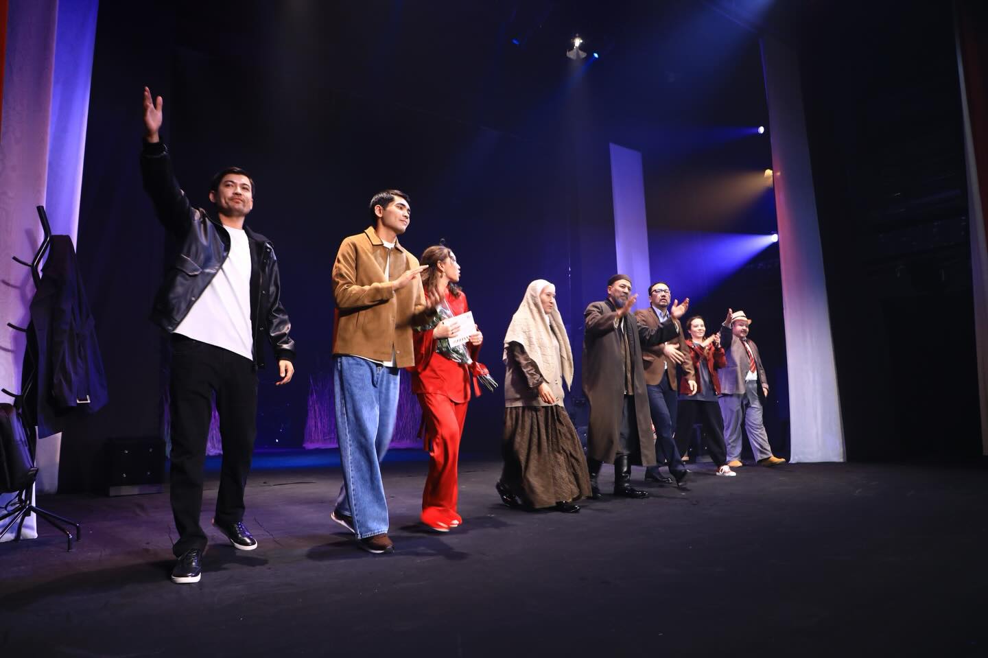 Р. СЕЙТМЕТОВ ТЕАТРЫНДА «ТАБАЛДЫРЫҒЫҢА ТАБЫН» ҚОЙЫЛЫМЫНЫҢ ПРЕМЬЕРАСЫ ӨТТІ