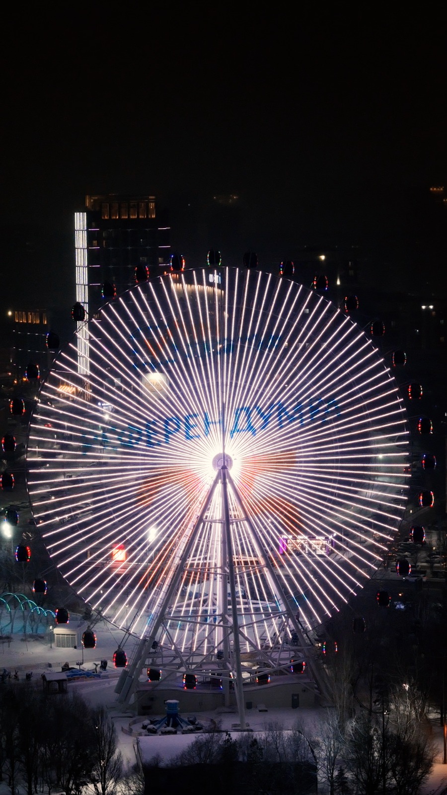 Обратный отсчет до референдума запустили в Астане: табло появились на знаковых объектах