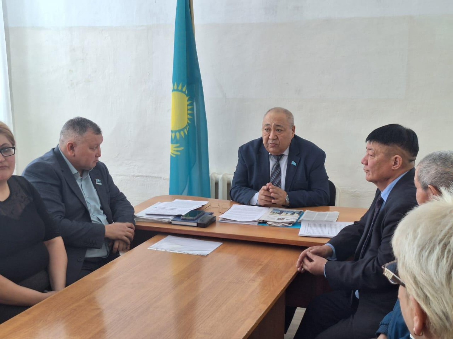 Жаңа конституциялық реформаны талқылау және түсіндіру мақсатында Пригородное ауылының тұрғындарымен кездесу өткізілді.