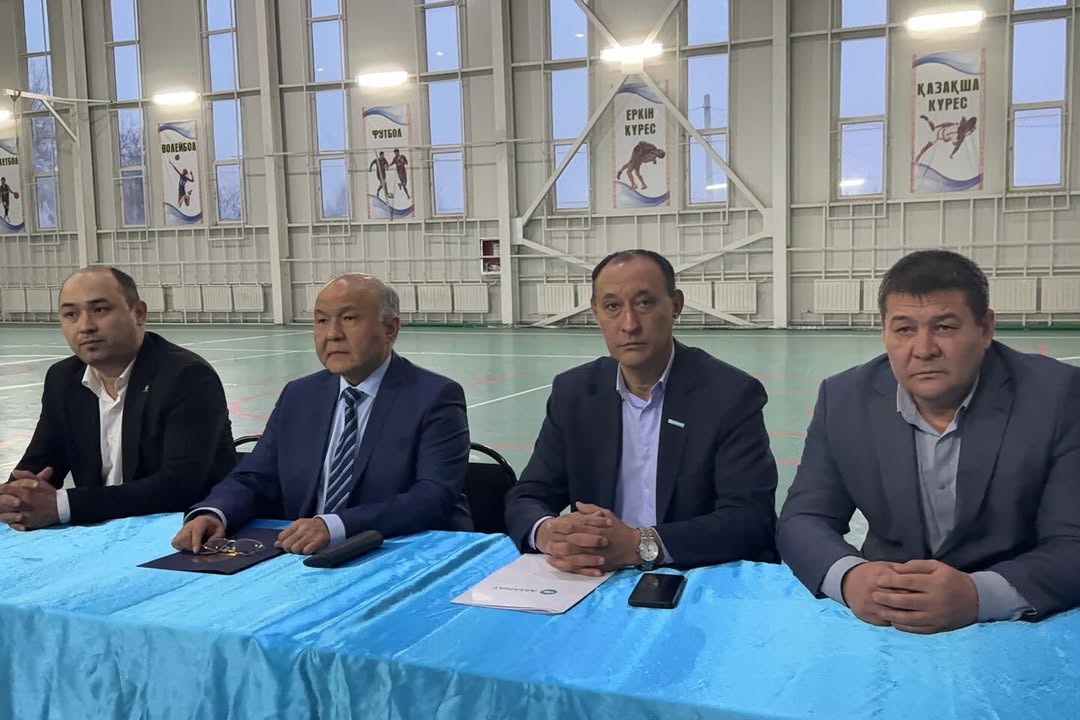Мойынқұм ауданы әкімдігі: Спорт саласы өкілдерімен маңызды кездесу өтті