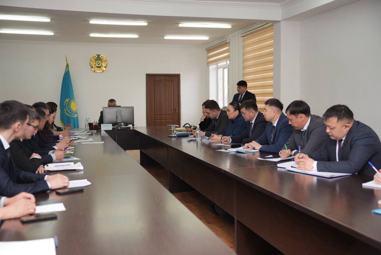 Жаңасемей аудан әкімдігінде аппараттық кеңес өтті