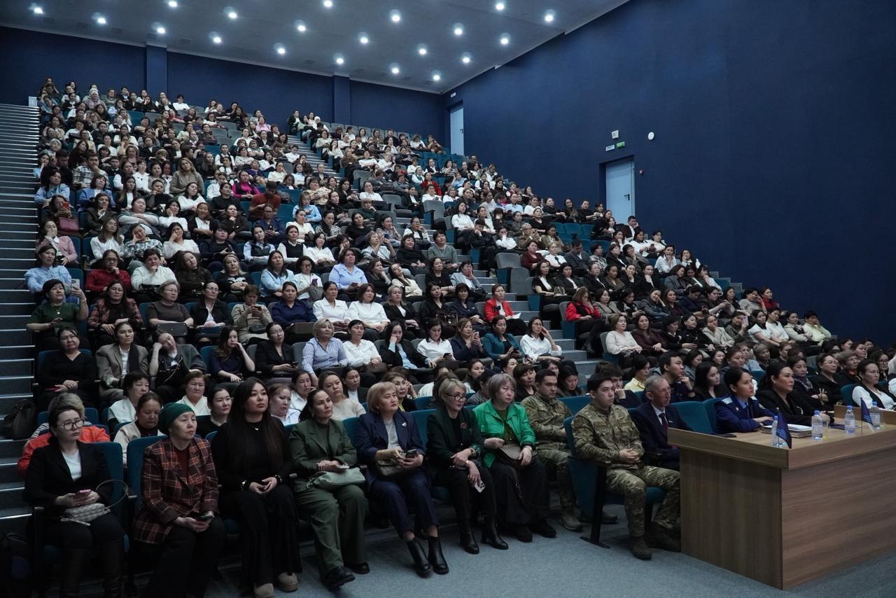 «Заң мен тәртіп»: Астанада қаржылық және цифрлық қауіпсіздік тақырыбында форум өтті