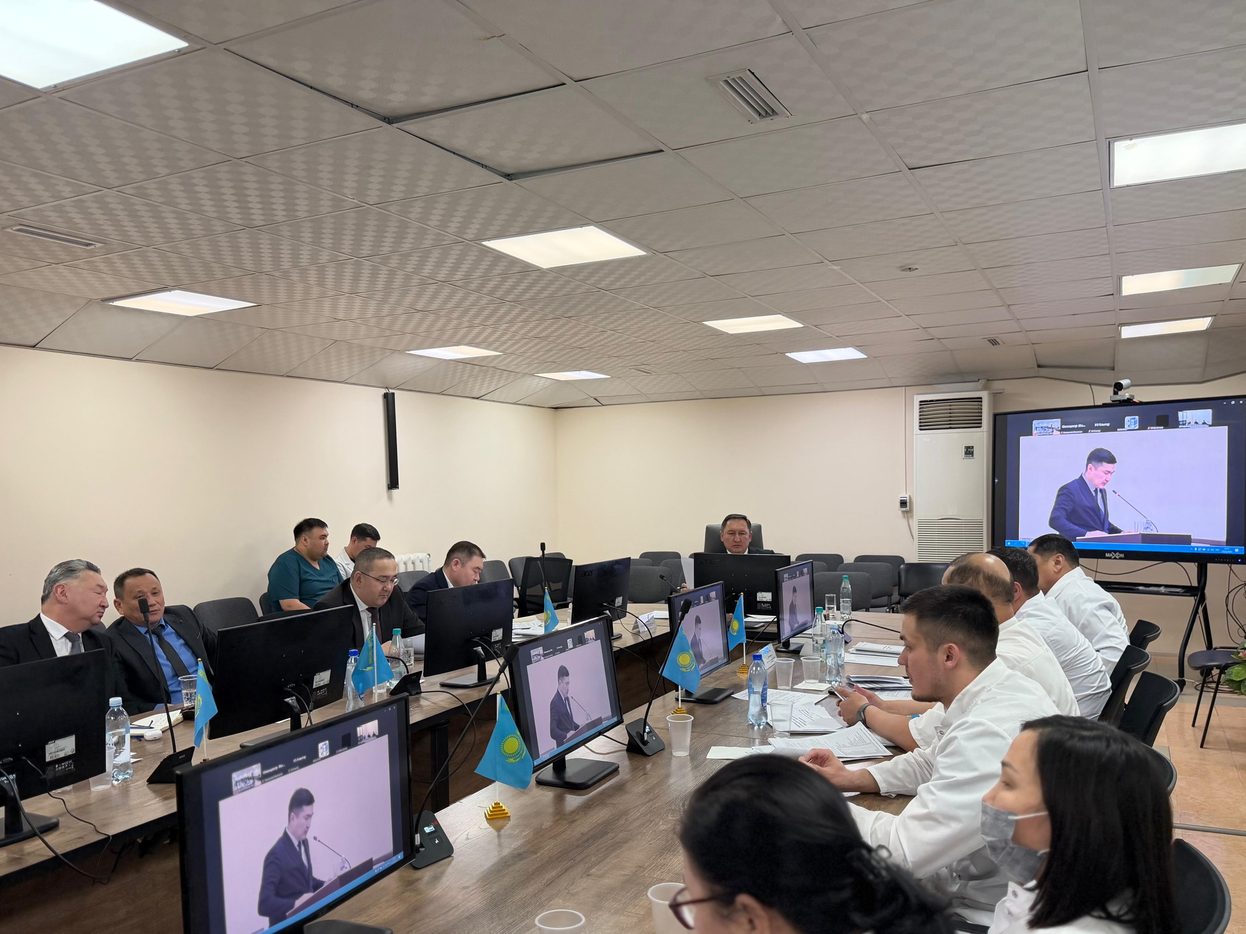 Онкологиялық көмектің сапасын арттыру және саланы жүйелі дамыту мәселелері республикалық деңгейде талқыланды
