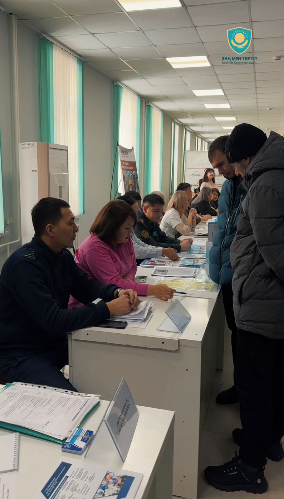 Әлеуметтік бейімдеу және жаңа мүмкіндіктер: ШҚО-да есепте тұрған тұлғаларға арналған бос жұмыс орындары жәрмеңкесі өтті