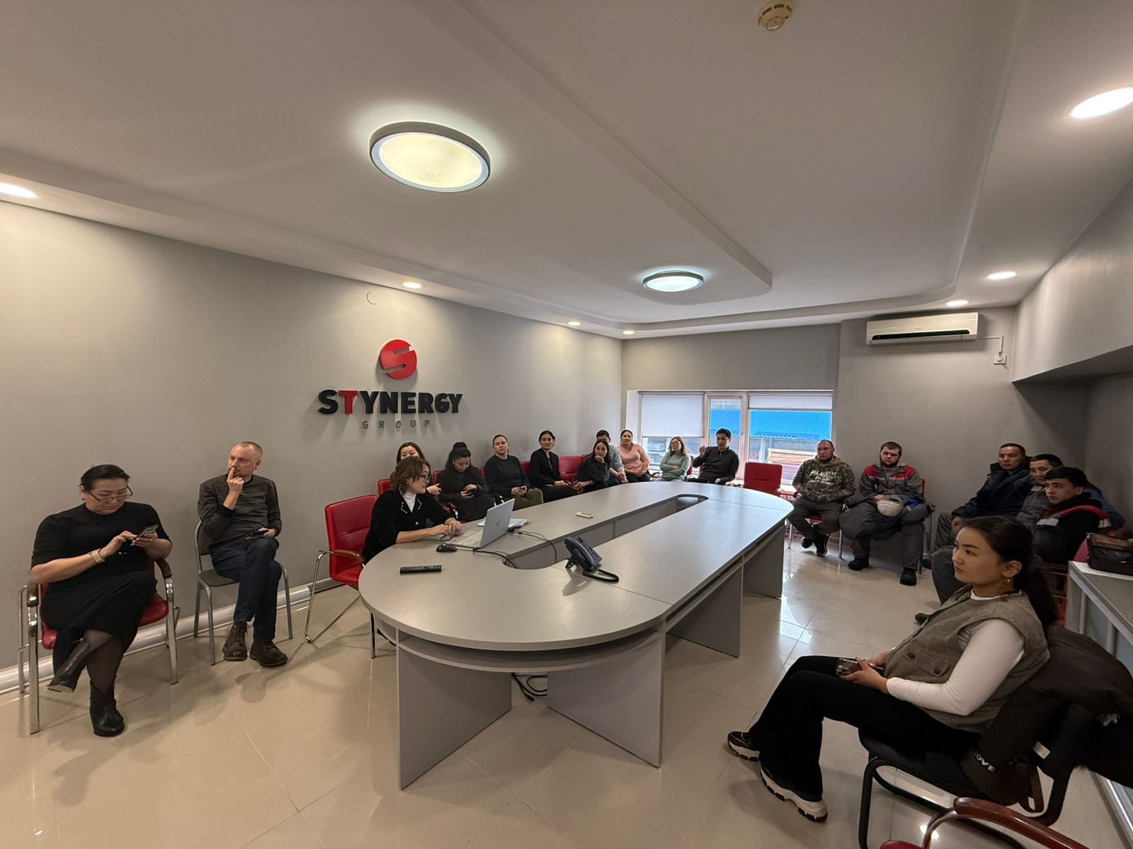Әлеуметтік қолдау — тікелей адамдарға: «Stynergy» ЖШС-де түсіндіру кездесуі өтті
