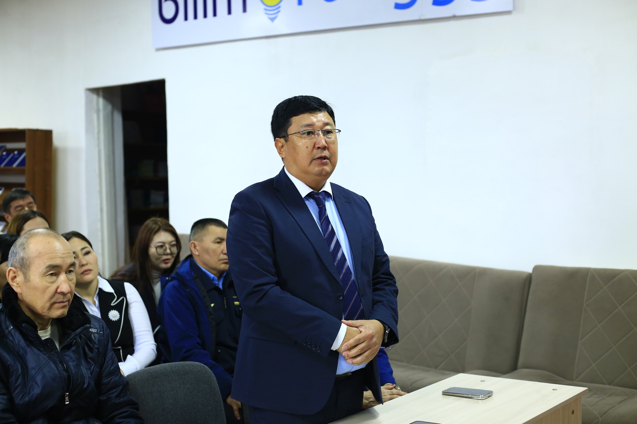 РЕФЕРЕНДУМ ҚАРСАҢЫНДА КОЛЛЕДЖ ОҚЫТУШЫЛАРЫМЕН КЕЛЕЛІ ЖҮЗДЕСУ ӨТТІ