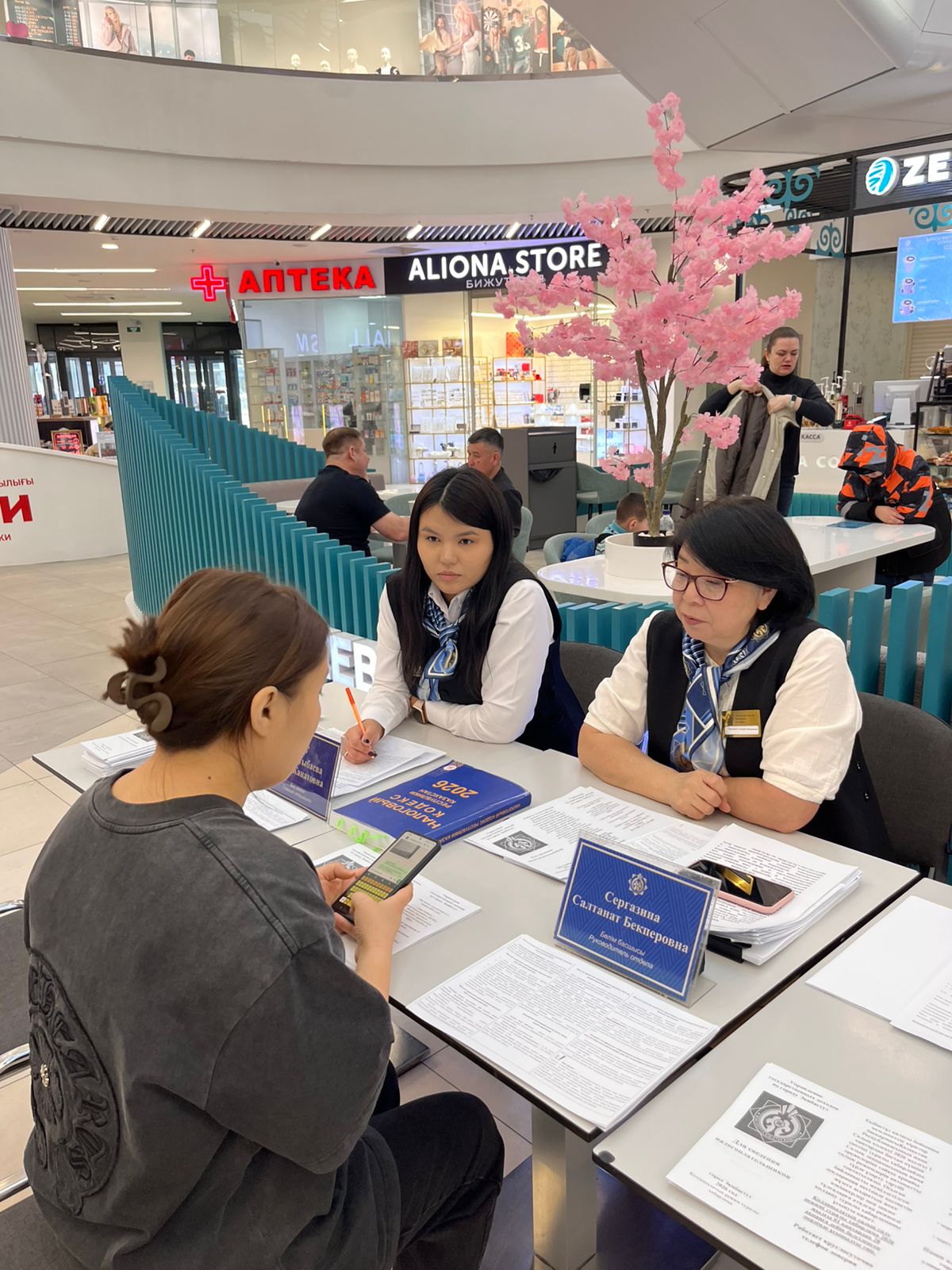 Екібастұз қаласының ірі сауда нысандарында  қәсіпкерлермен кездесулер өтті